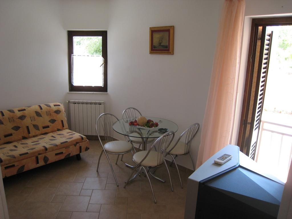 Apartments Mediterranean Sundance Vodice Zimmer foto