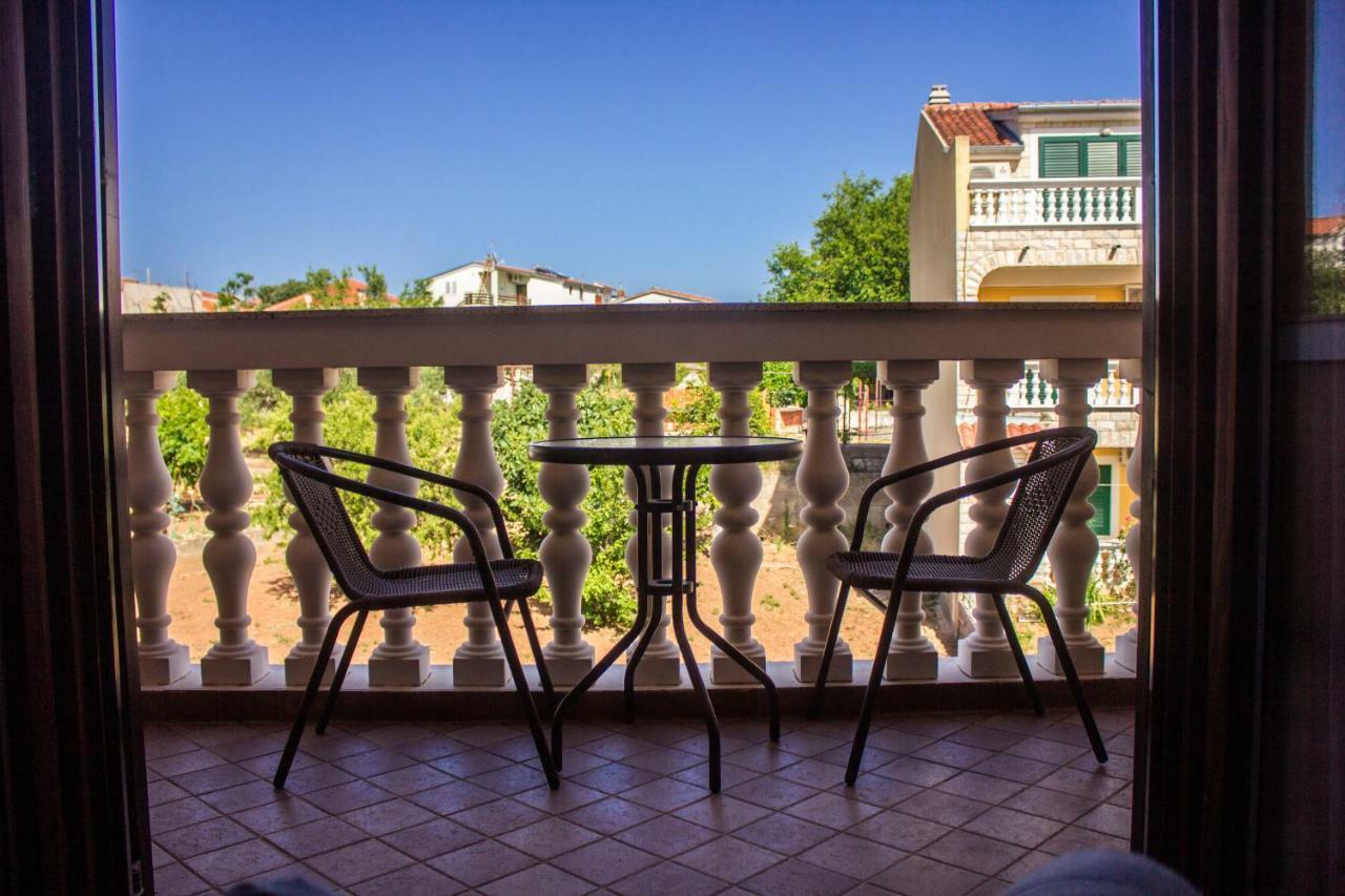 Apartments Mediterranean Sundance Vodice Exterior foto